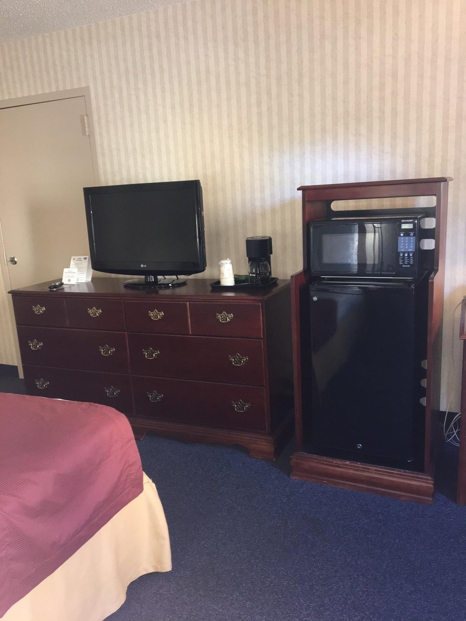 Red Roof Inn & Suites Newport News Luaran gambar