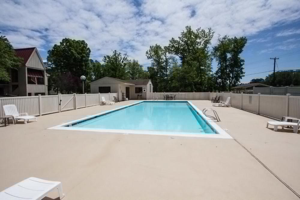Red Roof Inn & Suites Newport News Luaran gambar