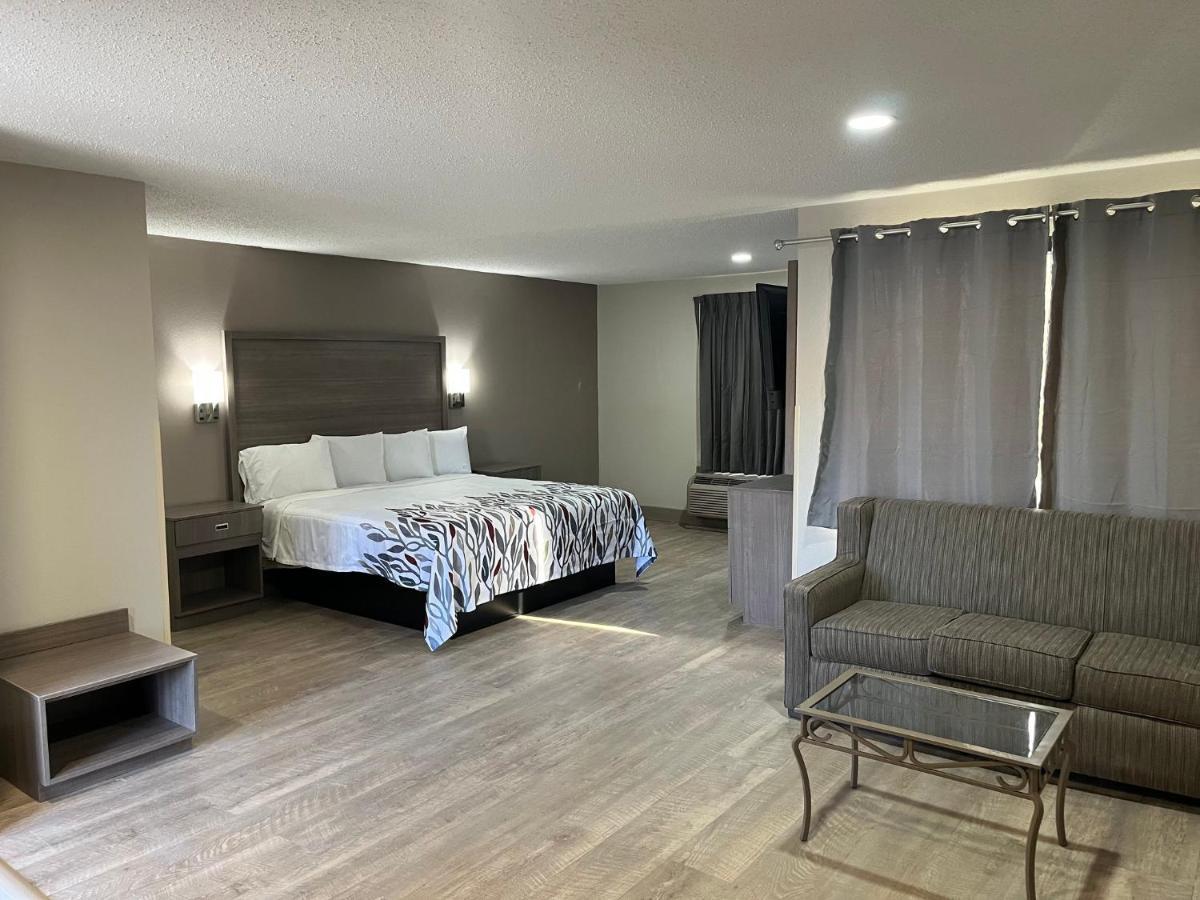 Red Roof Inn & Suites Newport News Luaran gambar