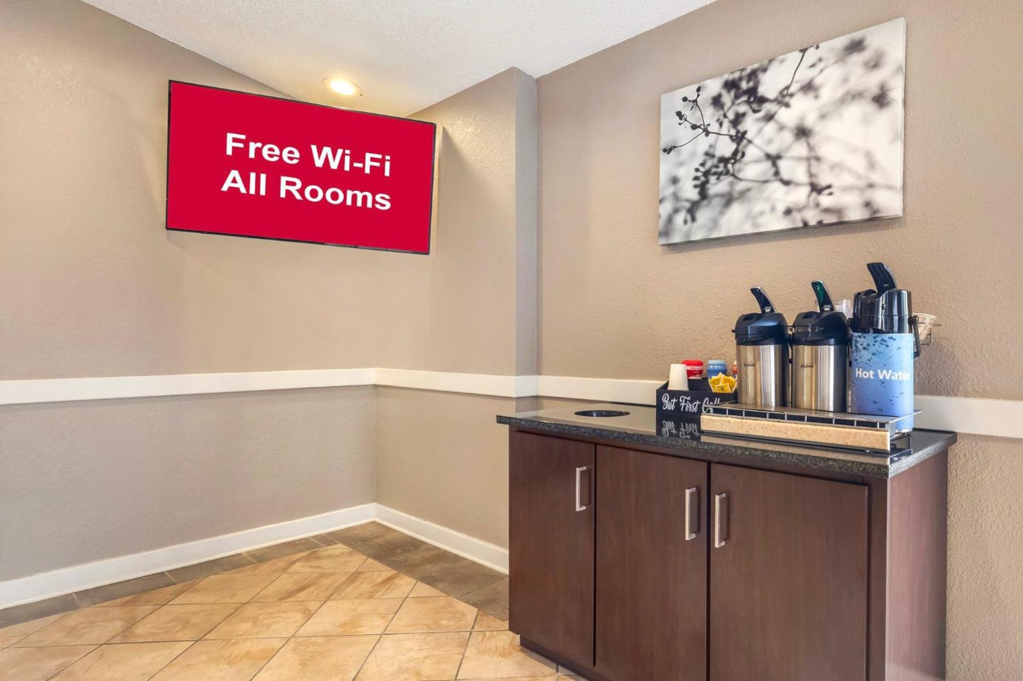 Red Roof Inn & Suites Newport News Luaran gambar